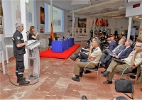La primera ponencia corrió a cargo del general Alcañiz, Jefe de la UME, bajo el título 