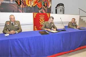 El teniente general jefe de la UME (GEJUME), Francisco Javier Marcos Izquierdo, citando a Cervantes, ha señalado que “cada uno es hijo de sus obras”, para referirse a Aneiros como un militar entregado a su profesión