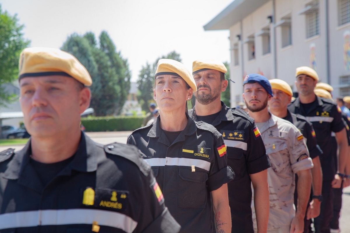 Acto solemne de imposici&oacute;n de medallas conmemorativas a militares y personal civil que participaron en las operaciones de rescate y reconstrucci&oacute;n tras la DANA