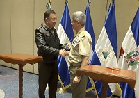 La firma de este Acuerdo comprende el asesoramiento por parte de la UME a las Unidades Humanitarias de Rescate (UHR´s), constituidas en las FAM-CFAC, para procurar la mejora de las capacidades y procedimientos operativos de estas unidades