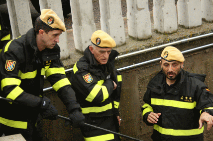 El general de divisi&oacute;n Ignacio Mar&iacute;a Pedrosa Rey visit&oacute; al V Batall&oacute;n de Intervenci&oacute;n en Emergencias.