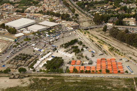 Campamento para damnificados en el recinto ferial de Lorca. Foto: Fidel Santos OCP/UME