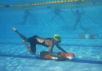 Las féminas de la UME, al igual que sus compañeros, se esfuerzan día a día en mantener la necesaria preparación física. Foto: Cabo Medina