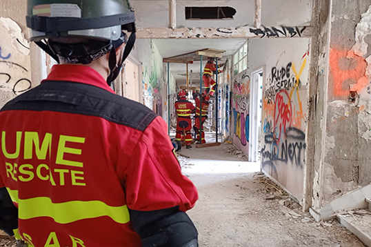 La UME realiza un ejercicio USAR junto a a ERICAM, los bomberos del GIRECAN y FORMISC