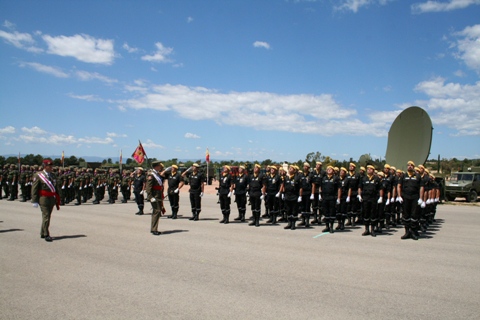 La Compa&ntilde;&iacute;a de Ingenieros del BIEM III form&oacute; y desfil&oacute; a pie el d&iacute;a de San Fernando en la Base Militar &ldquo;General Almirante&rdquo; de Marines en Valencia.