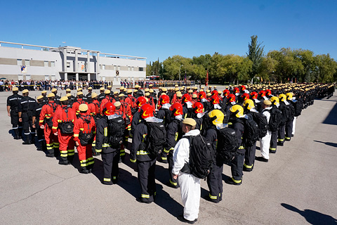 Vista del patio de armas donde se desarroll&oacute; el acto central del d&iacute;a de la patrona.