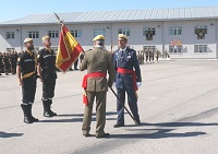 El nuevo Jefe de la UME ha recibido el Estandarte de la Unidad de manos del general de división Francisco Molina