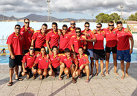 Los participantes en el campeonato de Salvamento y Socorrismo Acuático de la UME, todo un equipo.