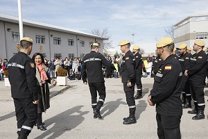 La ministra de Defensa Margarita Robles, ha aprovechado su discurso para recordar a las familias de los militares que “tienen en su casa a héroes, a personas generosas y que salvan vidas humanas en los terremotos Turquía y en los incendios forestales de Chile”