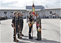 El general Alcañiz se despidió de la Enseña Nacional el pasado día 7 de octubre durante el XIV Aniversario de la UME y Patrona de la Unidad